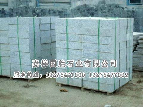 點擊查看詳細(xì)信息<br>標(biāo)題：路沿石 閱讀次數(shù)：2131